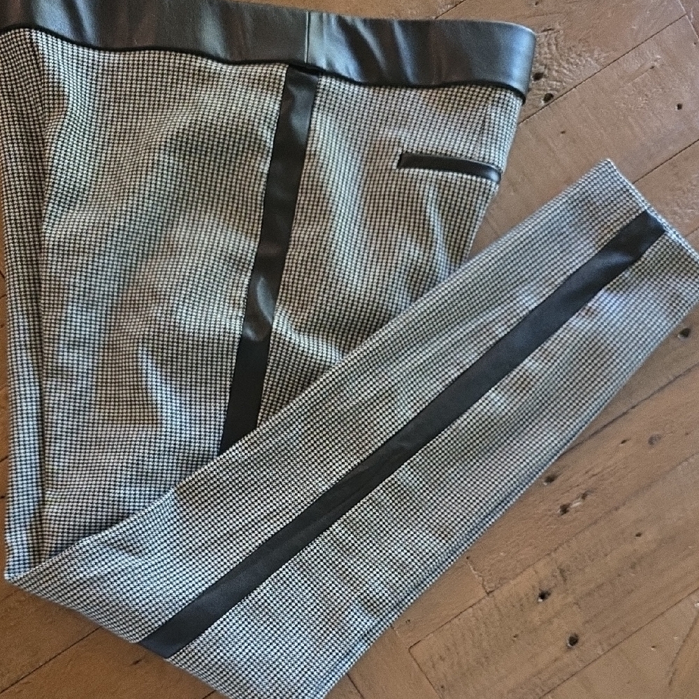 INC International Concepts Black/White Houndstooth Pants Leather Detail Size 8